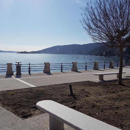 Hotel Elvezia Lake Maggiore Екстериор снимка