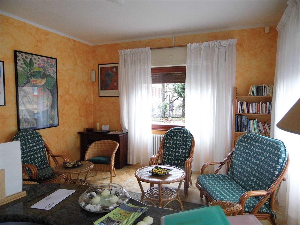Hotel Elvezia Lake Maggiore Екстериор снимка