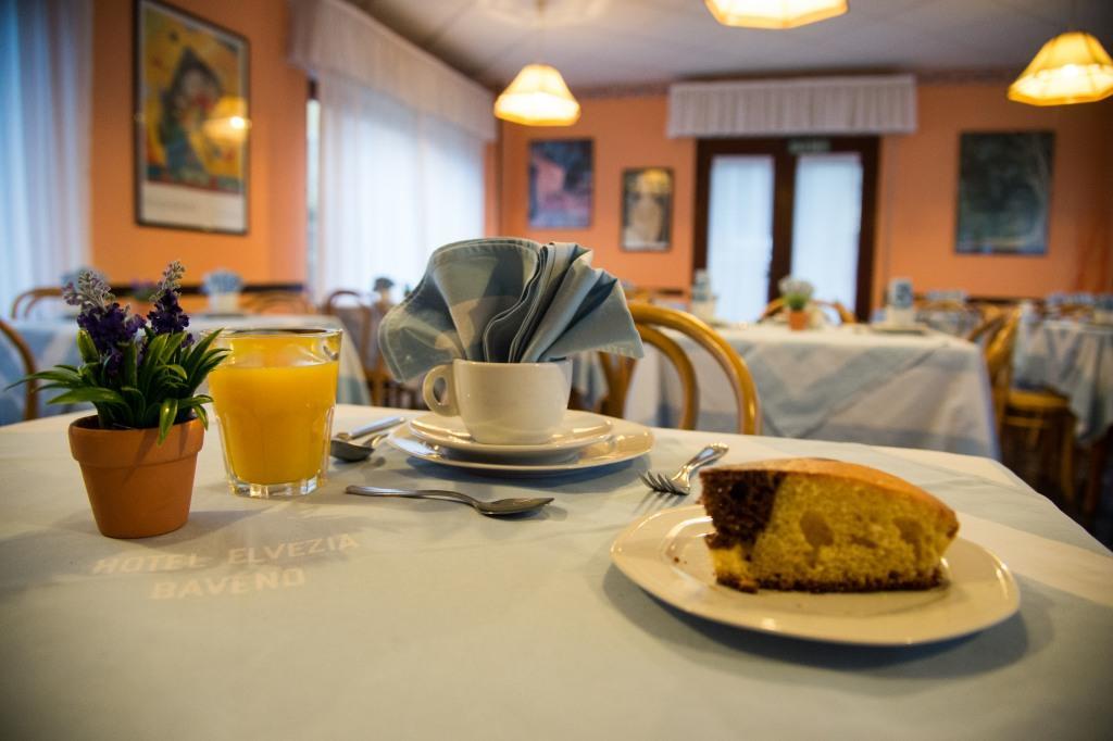 Hotel Elvezia Lake Maggiore Екстериор снимка