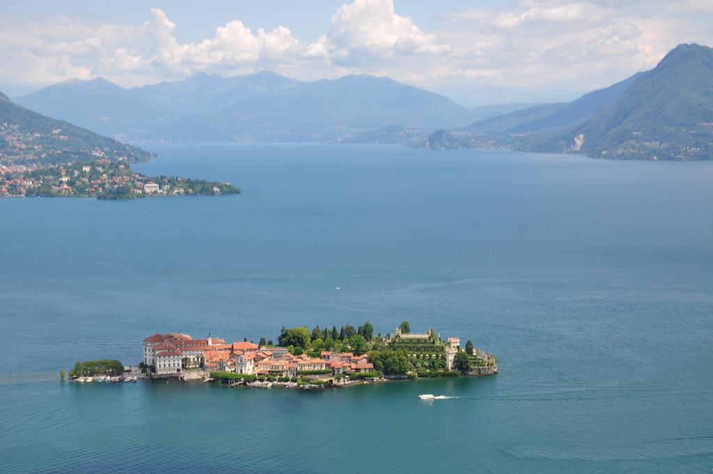 Hotel Elvezia Lake Maggiore Екстериор снимка