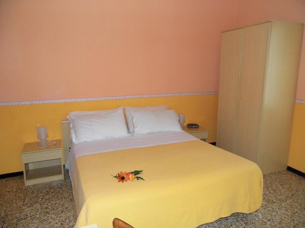 Hotel Elvezia Lake Maggiore Екстериор снимка